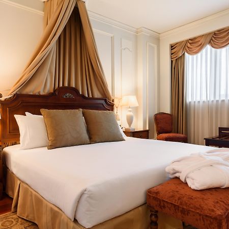 ยูโรสตาร์ กรัน โฮเต็ล ซานติอาโก Hotel ซานติอาโก เด กอมโปสเตลา ภายนอก รูปภาพ