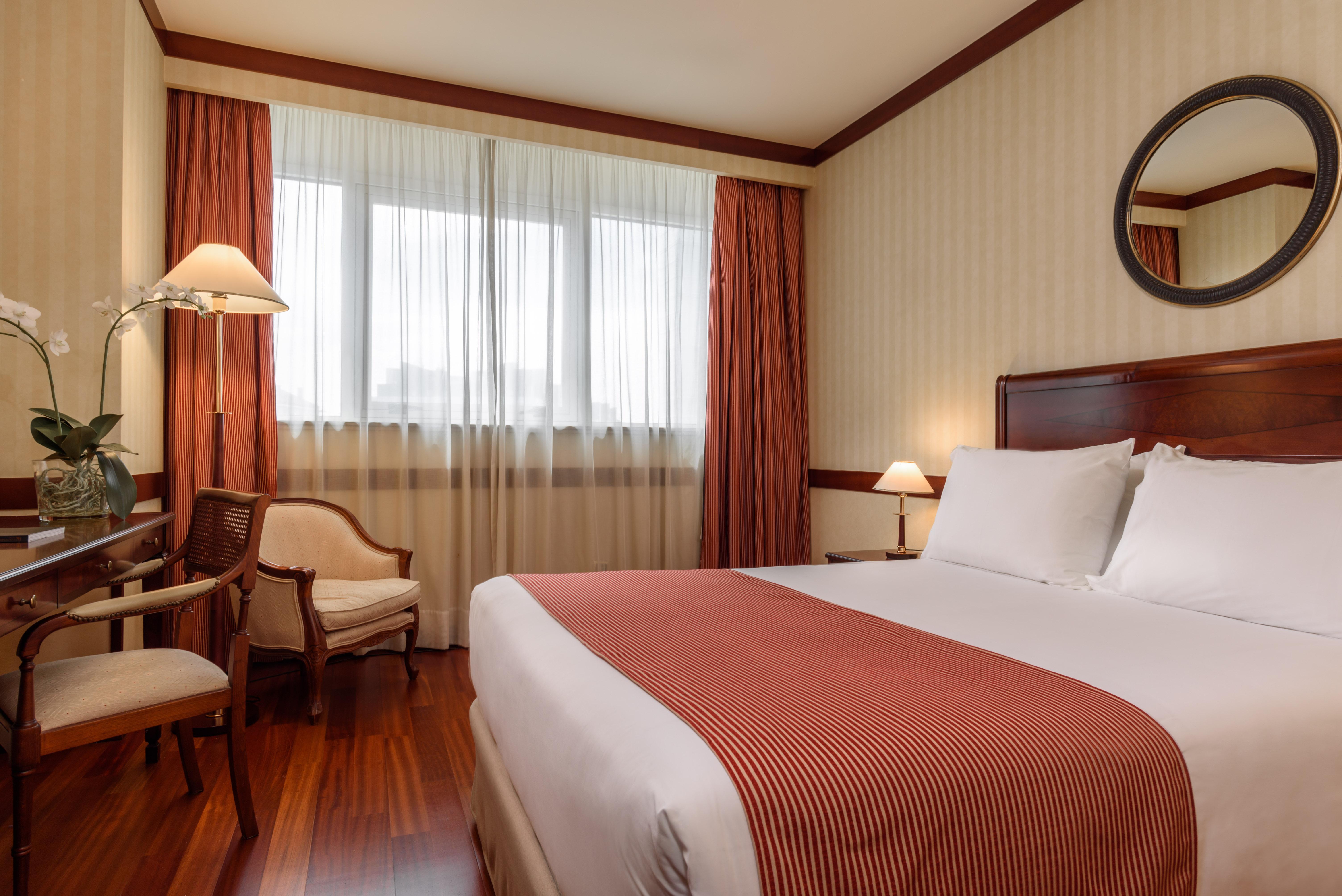 ยูโรสตาร์ กรัน โฮเต็ล ซานติอาโก Hotel ซานติอาโก เด กอมโปสเตลา ภายนอก รูปภาพ