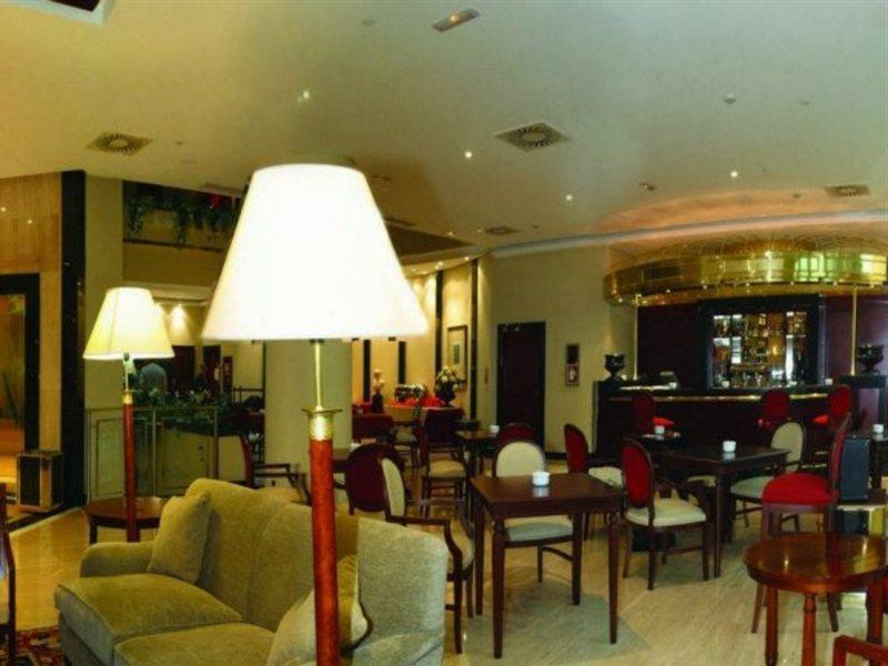 ยูโรสตาร์ กรัน โฮเต็ล ซานติอาโก Hotel ซานติอาโก เด กอมโปสเตลา ภายนอก รูปภาพ